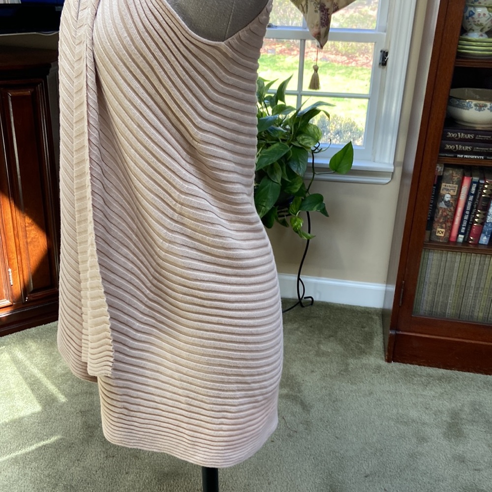 Vest - Picture 5 of 5